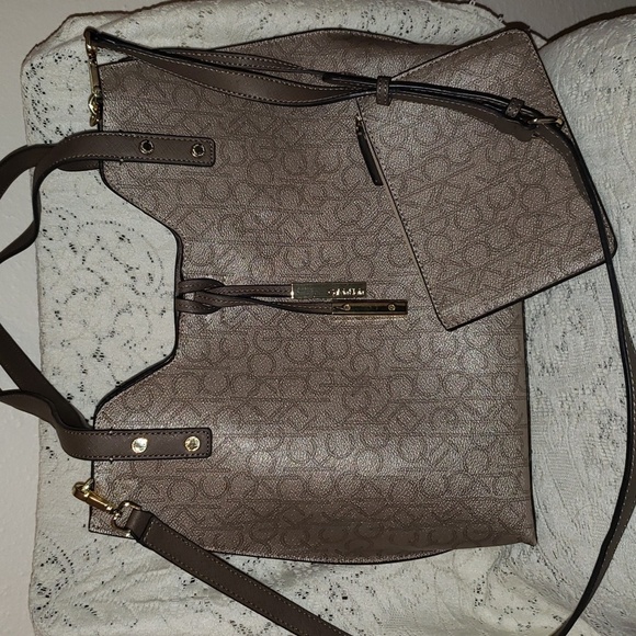 Calvin Klein large tote with detachable shoulder strap - Picture 1 of 10
